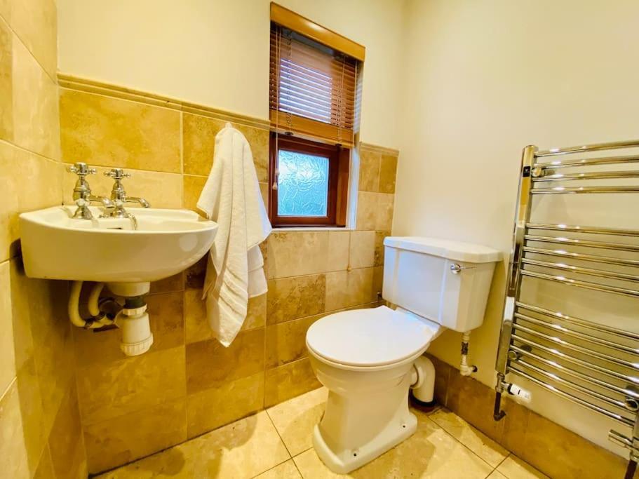 Cotswold Home Over 4 Floors - Perfect For Families Friends Contractors Chipping Norton Extérieur photo