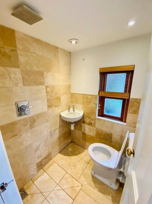 Cotswold Home Over 4 Floors - Perfect For Families Friends Contractors Chipping Norton Extérieur photo